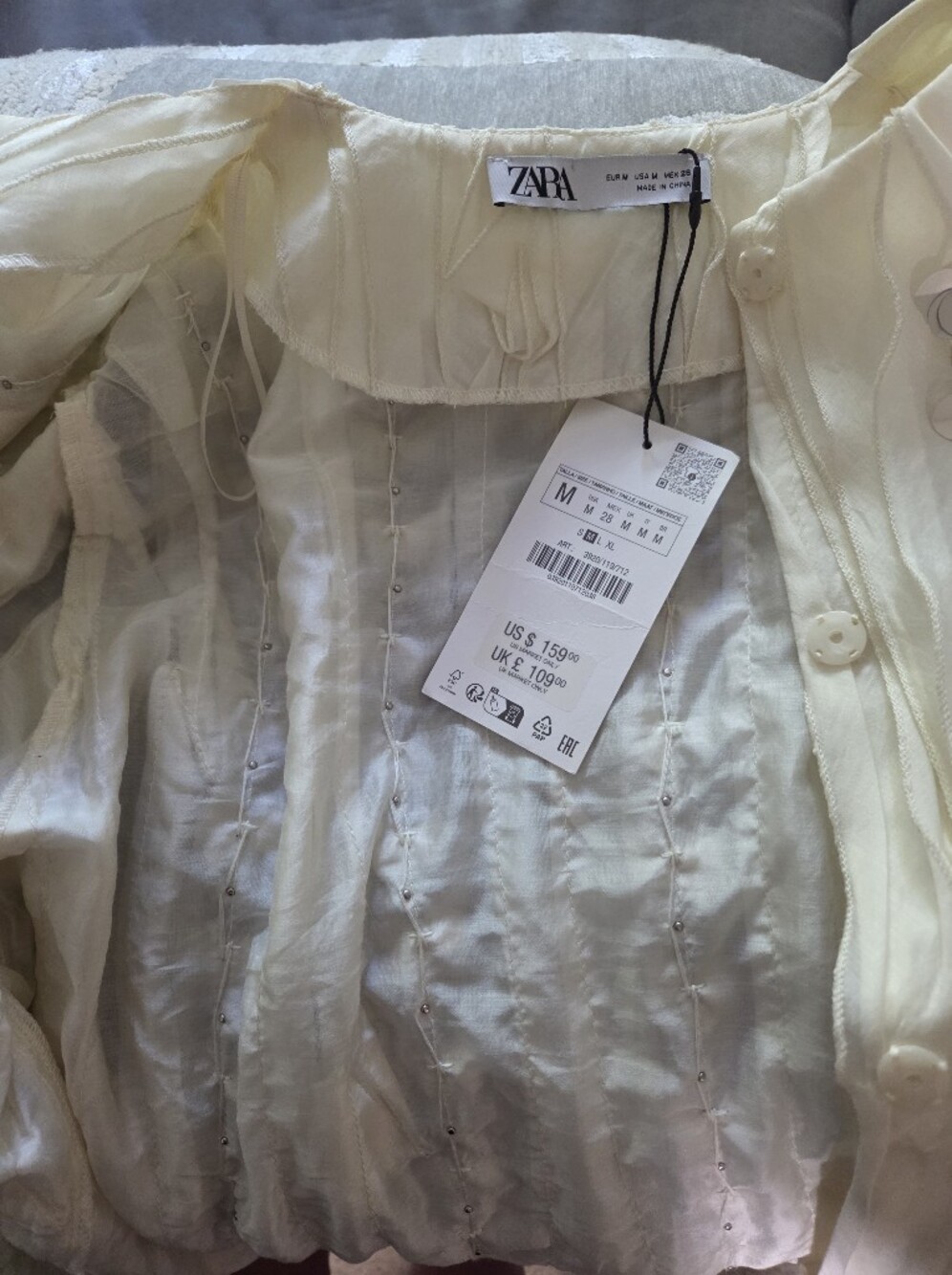 RARE Zara Womens Appliques Ruffled Jacket with Beads & Ruffles Size M #3920/119 - Picture 12 of 12